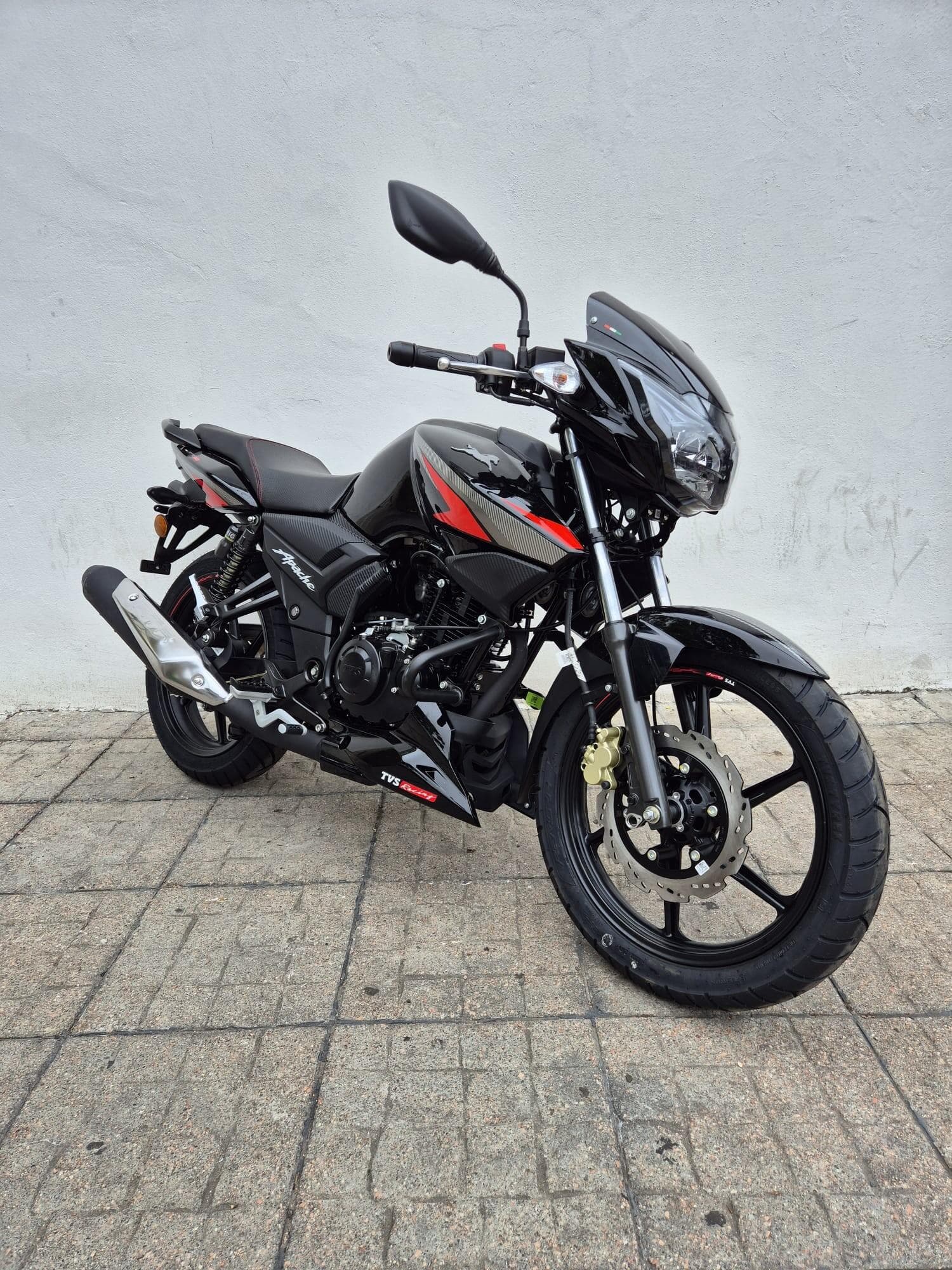 TVS APACHE RTR 160 2V DC ABS